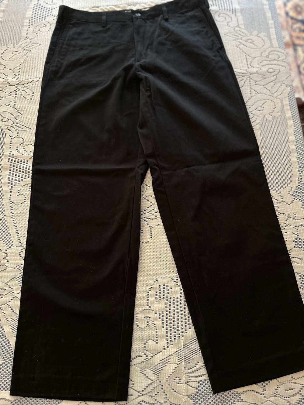 Eddie Bauer Men’s 36X32 Black Trousers